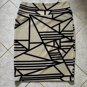 LuLaRoe Black Cream Geometric Pencil Skirt Size L Stretch Workwear